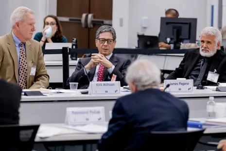 Robert F. Kennedy Jr.’s Immunization Advisers Eliminate Doctor’s Note Need for Coronavirus Shot, Emphasizing Personal Choice
