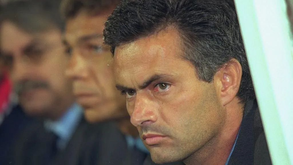 Jose Mourinho Returns at SL Benfica Following 25 Years: Respected But Risky?